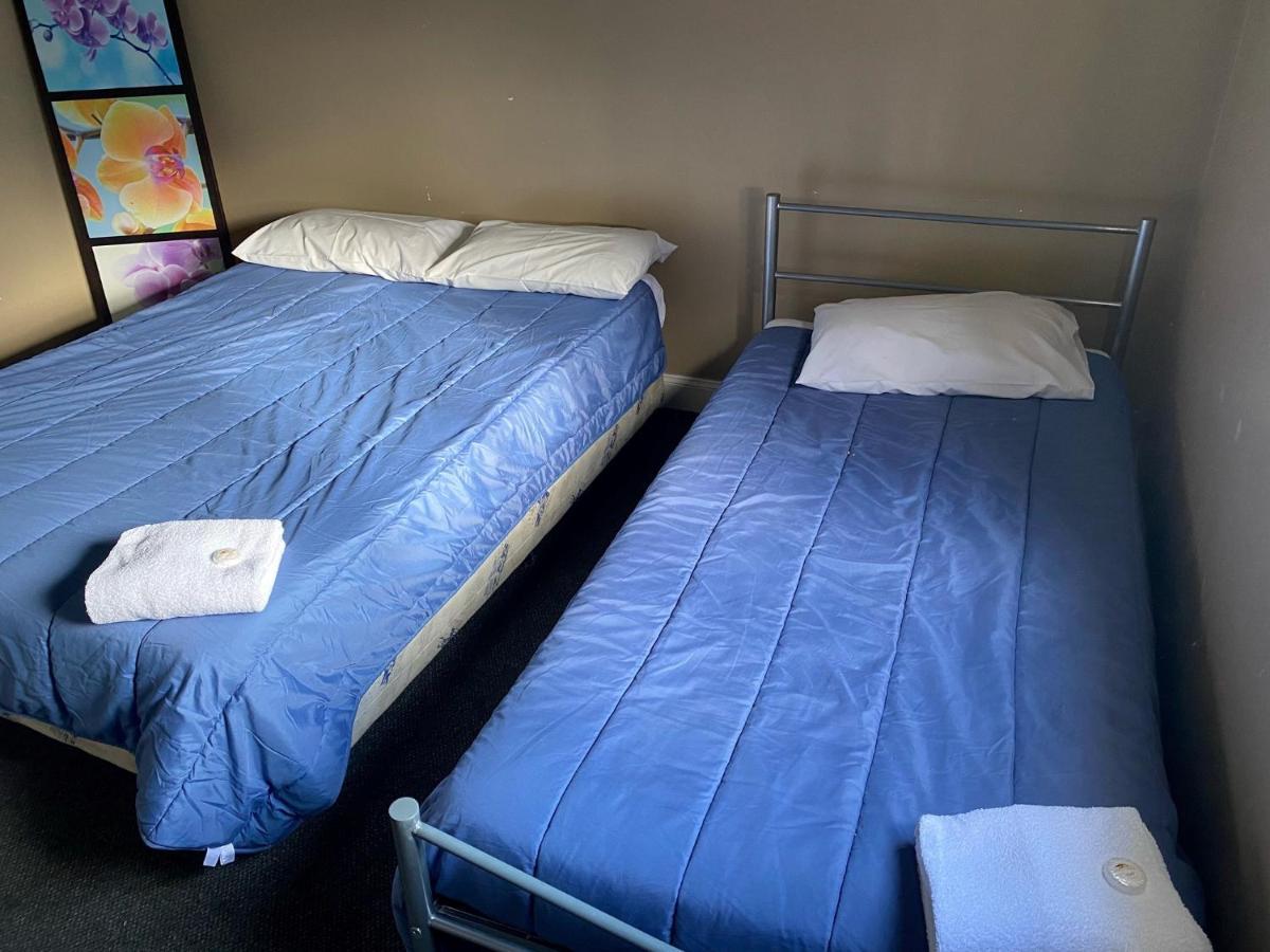 Australian Hotel Young Zewnętrze zdjęcie